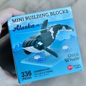 Mini Building Blocks Orca Whale - Black and White